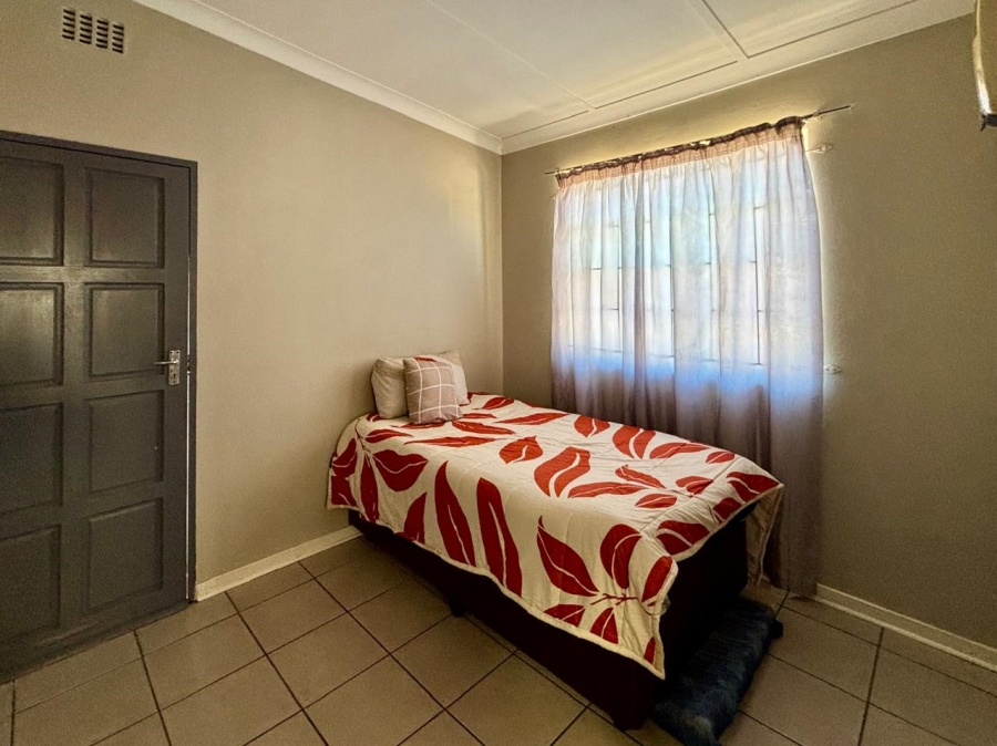 4 Bedroom Property for Sale in Beaconsfield Northern Cape